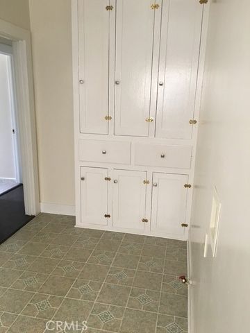 1742 W 82nd, Los Angeles, CA 90047