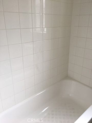 1742 W 82nd, Los Angeles, CA 90047