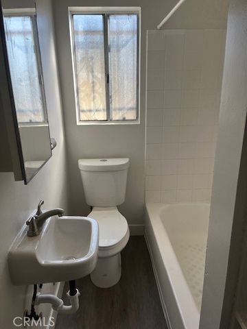 1742 W 82nd, Los Angeles, CA 90047