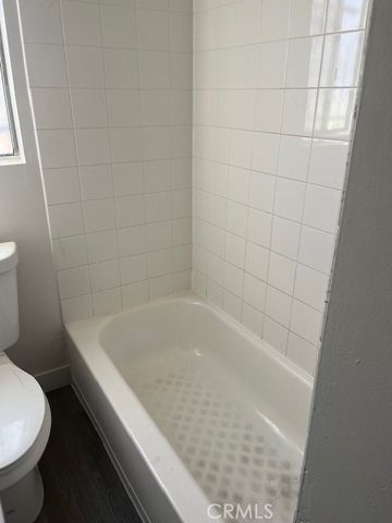 1742 W 82nd, Los Angeles, CA 90047