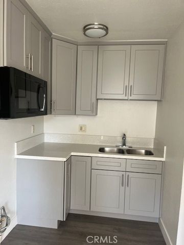 1742 W 82nd, Los Angeles, CA 90047