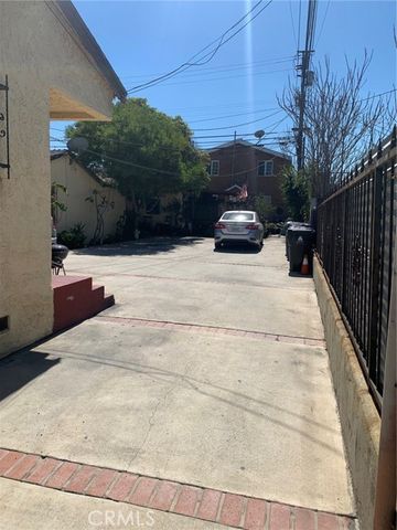 1742 W 82nd, Los Angeles, CA 90047