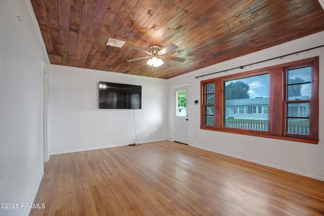 200 Rayland Street, Lafayette, LA 70506