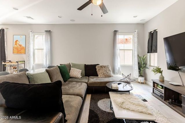 7043 E Portland Street, Scottsdale, AZ 85257