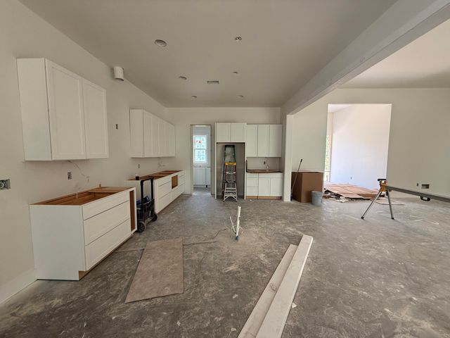 1042 Morris Drive, Richmond, KY 40475