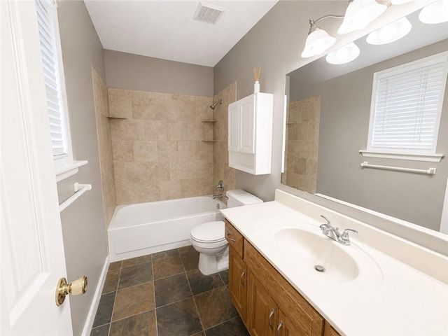 9629 W 51st Street, Merriam, KS 66203