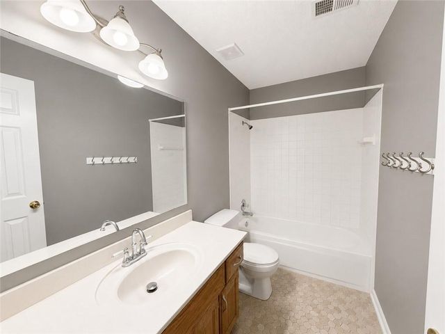 9629 W 51st Street, Merriam, KS 66203