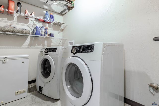 5240 COAL BANK DR, Rapid City, SD 57701