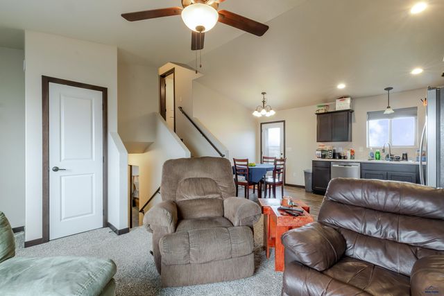 5240 COAL BANK DR, Rapid City, SD 57701