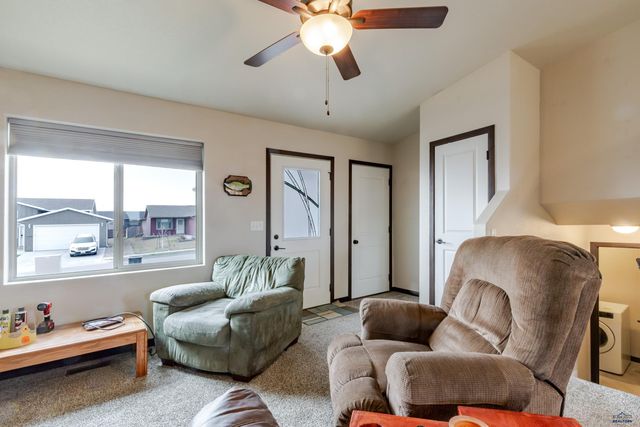 5240 COAL BANK DR, Rapid City, SD 57701