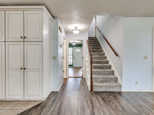 2411 W Kent Street, Broken Arrow, OK 74012