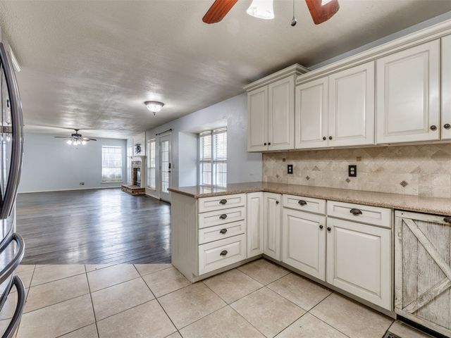 2411 W Kent Street, Broken Arrow, OK 74012