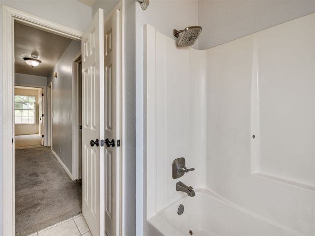 2411 W Kent Street, Broken Arrow, OK 74012