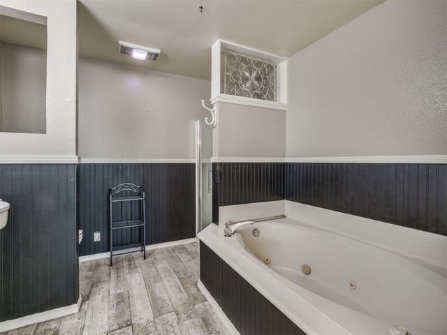 2411 W Kent Street, Broken Arrow, OK 74012
