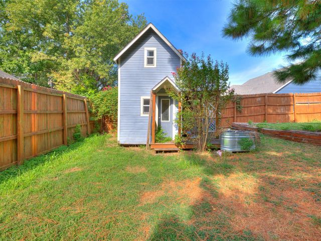 2411 W Kent Street, Broken Arrow, OK 74012