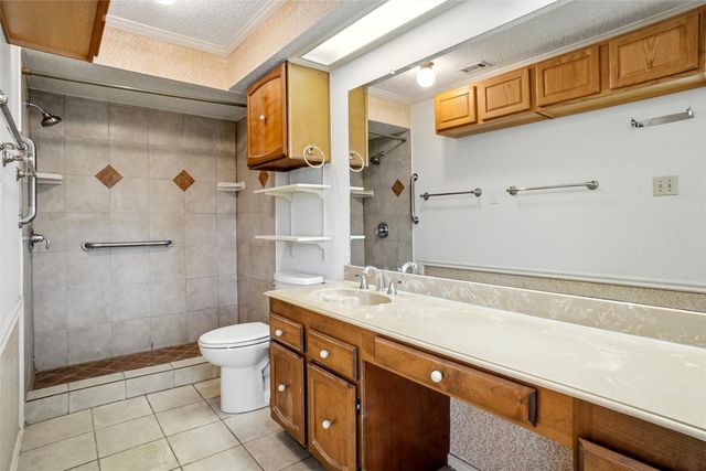 3401 Colonial Drive, Rowlett, TX 75088