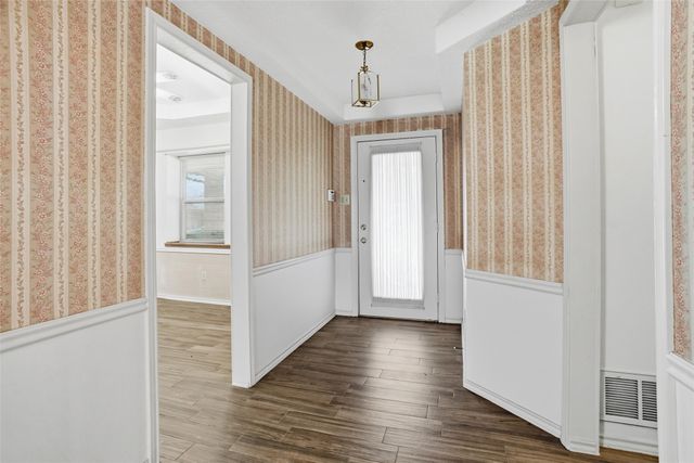 3401 Colonial Drive, Rowlett, TX 75088