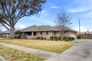 3401 Colonial Drive, Rowlett, TX 75088