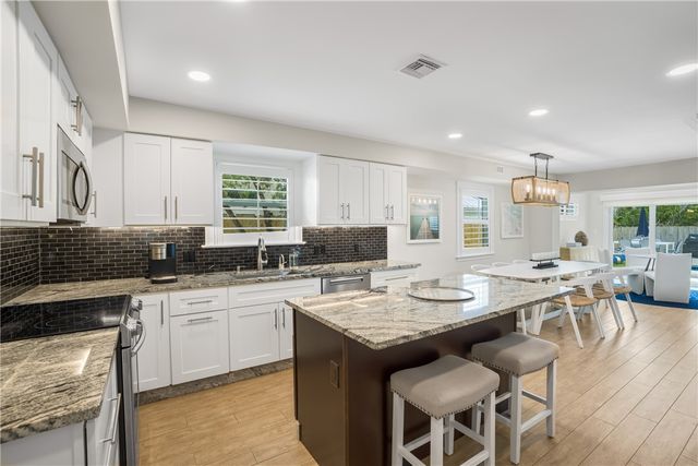 768 Bougainvillea Lane, Vero Beach, FL 32963