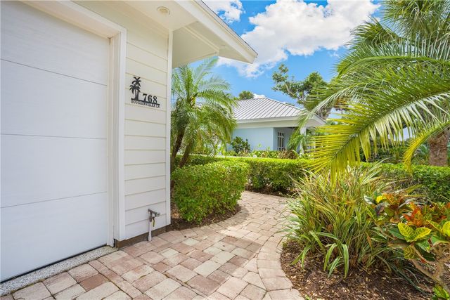 768 Bougainvillea Lane, Vero Beach, FL 32963
