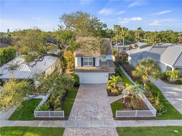 768 Bougainvillea Lane, Vero Beach, FL 32963