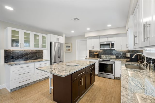 768 Bougainvillea Lane, Vero Beach, FL 32963