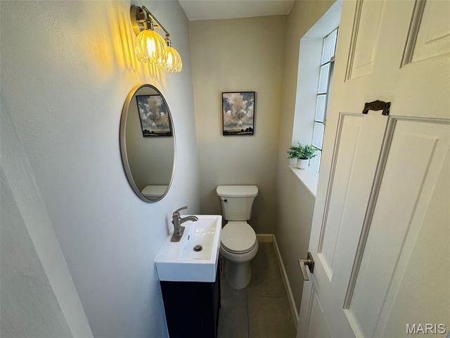 9366 White Avenue, Brentwood, MO 63144