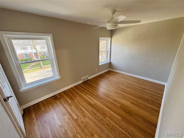 9366 White Avenue, Brentwood, MO 63144