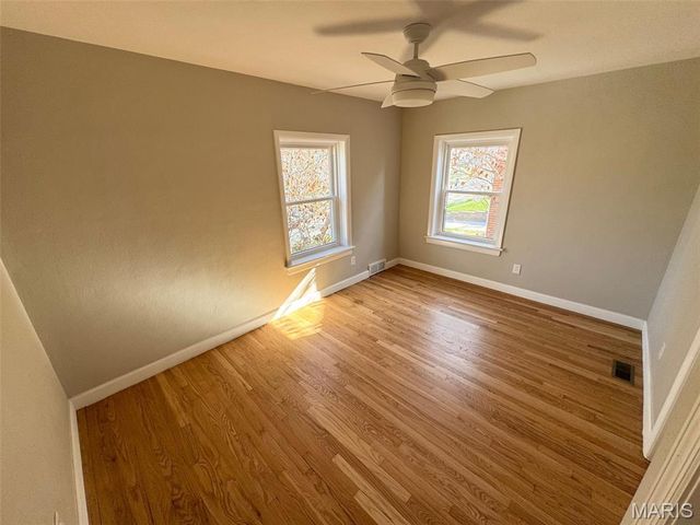 9366 White Avenue, Brentwood, MO 63144