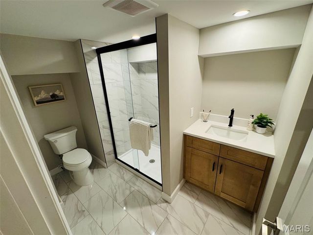 9366 White Avenue, Brentwood, MO 63144