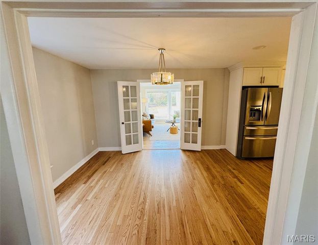 9366 White Avenue, Brentwood, MO 63144