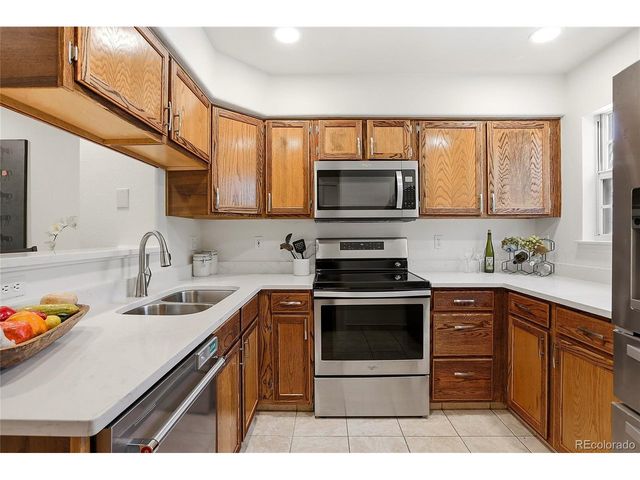 11847 E Kepner Dr, Aurora, CO 80012