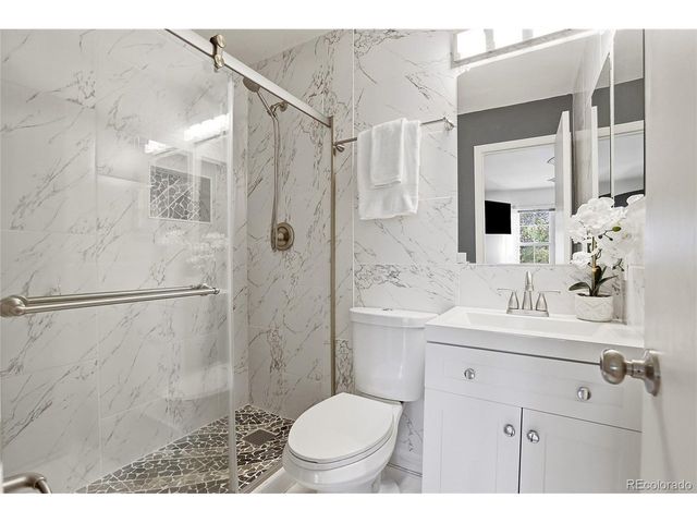 11847 E Kepner Dr, Aurora, CO 80012