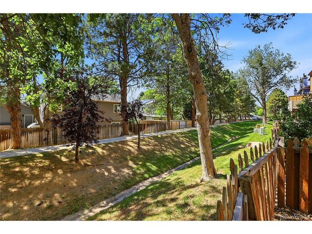 11847 E Kepner Dr, Aurora, CO 80012