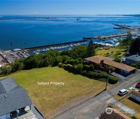 9999 W 4th Street, Port Angeles, WA 98363