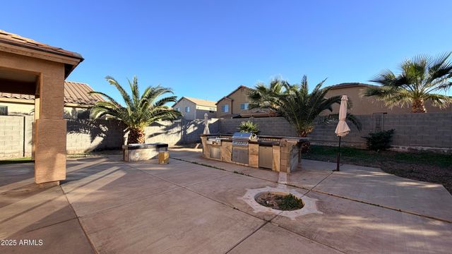46159 W AMSTERDAM Road, Maricopa, AZ 85139
