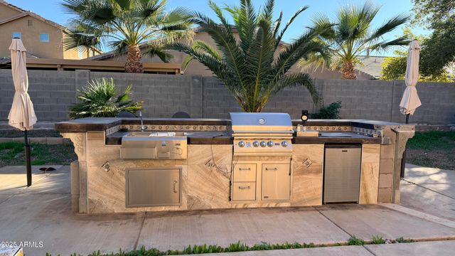 46159 W AMSTERDAM Road, Maricopa, AZ 85139