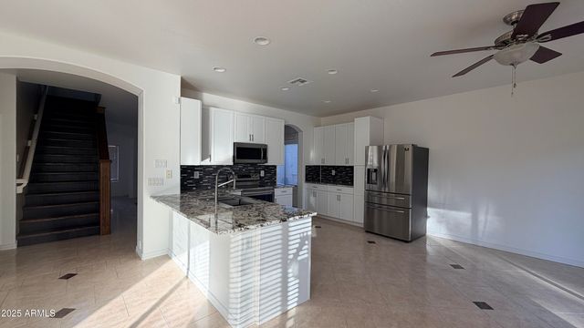 46159 W AMSTERDAM Road, Maricopa, AZ 85139