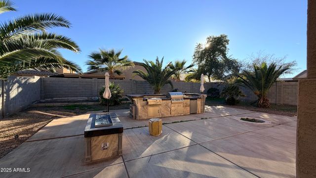 46159 W AMSTERDAM Road, Maricopa, AZ 85139