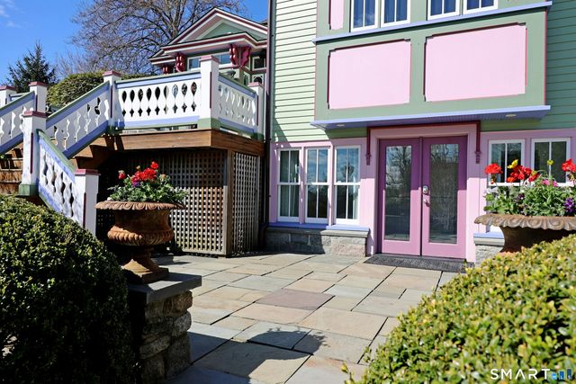250 Main Street, Ridgefield, CT 06877