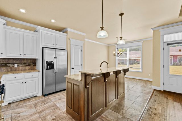 304 Prospect Park Loop, Bryant, AR 72022