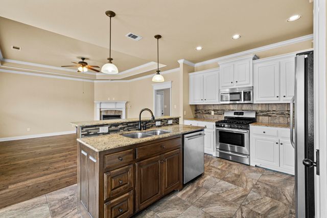 304 Prospect Park Loop, Bryant, AR 72022
