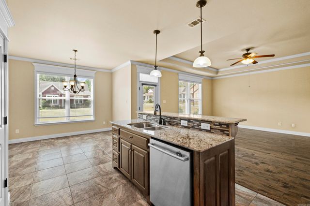 304 Prospect Park Loop, Bryant, AR 72022