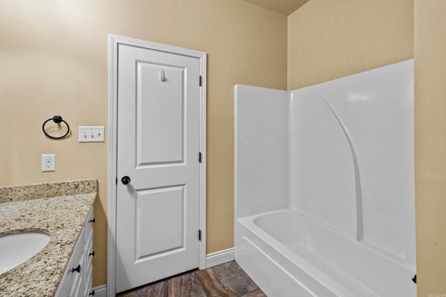 304 Prospect Park Loop, Bryant, AR 72022