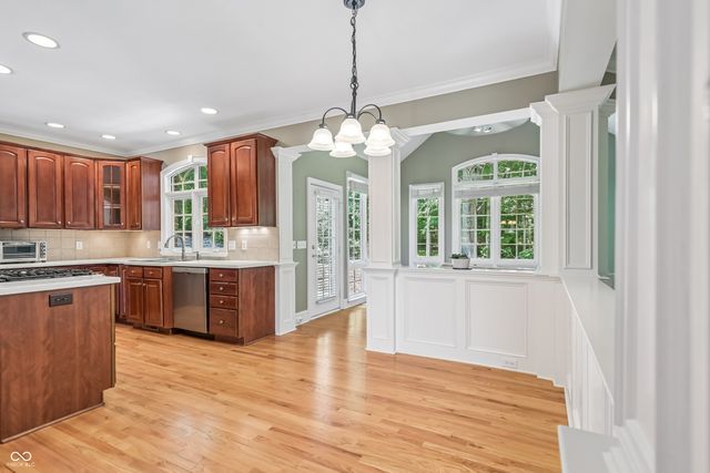 12069 Bayhill Drive, Carmel, IN 46033