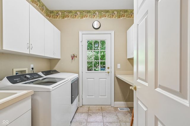 12069 Bayhill Drive, Carmel, IN 46033