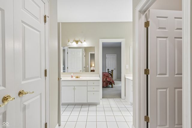 12069 Bayhill Drive, Carmel, IN 46033