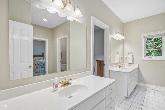12069 Bayhill Drive, Carmel, IN 46033