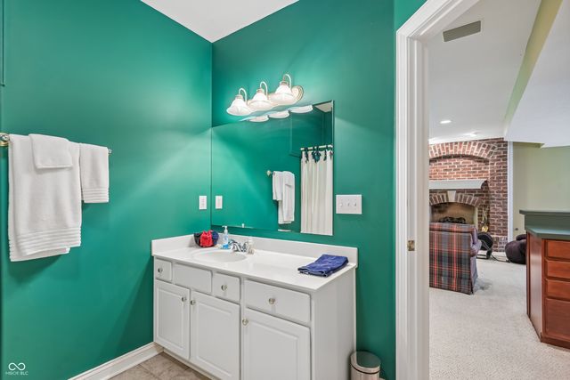 12069 Bayhill Drive, Carmel, IN 46033