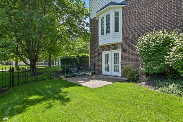 12069 Bayhill Drive, Carmel, IN 46033